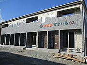 ２階建て、全６戸