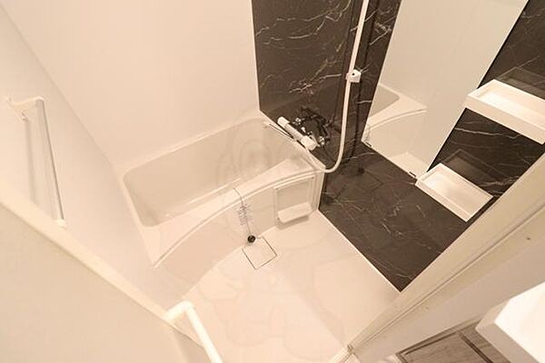 Ｌａ　Ｄｏｕｃｅｕｒ江坂II　旧Ｓ−ＲＥＳＩＤＥＮＣＥ江坂Ｃｒ