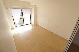 ライオンズマンション新大阪第3 807 8階2LDKのリビング/ダイニング