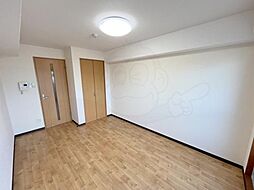 アーデン新大阪 12階1Kのリビング/ダイニング