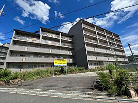 PHOENIX COURT 交野2  ｜ 大阪府交野市天野が原町１丁目2番（賃貸マンション3LDK・1階・72.73㎡） その1