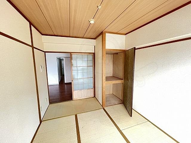 寝室