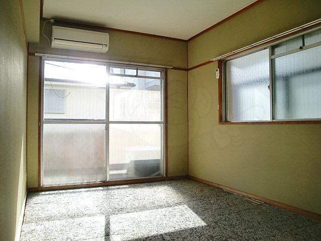 寝室