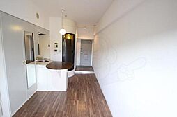 ラ・パルフェ・ド・パラツィーナ 217 2階ワンルームのリビング/ダイニング