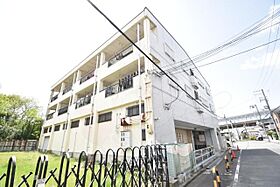 メゾン石津  ｜ 大阪府堺市堺区石津町３丁（賃貸マンション3LDK・2階・59.67㎡） その1