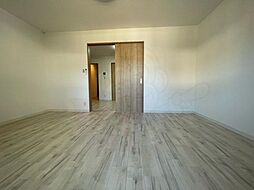 ライフガーデン上野芝 2階1Kのリビング/ダイニング