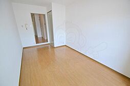 ラクシュミー田川 1階1Kのリビング/ダイニング