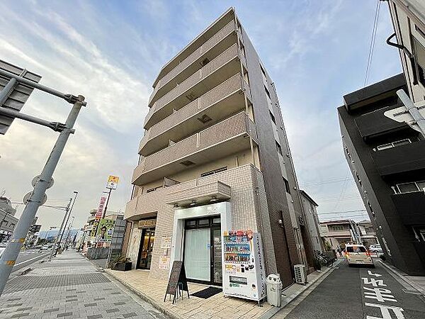 ドリームコート武庫川 ｜兵庫県尼崎市稲葉荘１丁目(賃貸マンション1LDK・4階・44.96㎡)の写真 その1