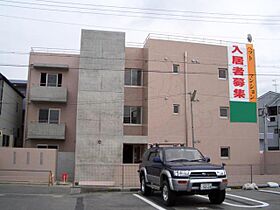 ヴィラデステ  ｜ 大阪府堺市北区百舌鳥梅町１丁（賃貸マンション1LDK・2階・41.85㎡） その1