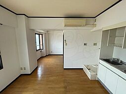 ジークレフ愛 4階ワンルームのリビング/ダイニング