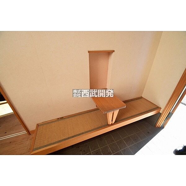 玄関を拡大表示