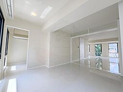 京阪本線 神宮丸太町駅 徒歩4分の賃貸マンション 3階1LDKのリビング/ダイニング