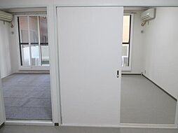 エイム平間 206 2階2DKのリビング/ダイニング