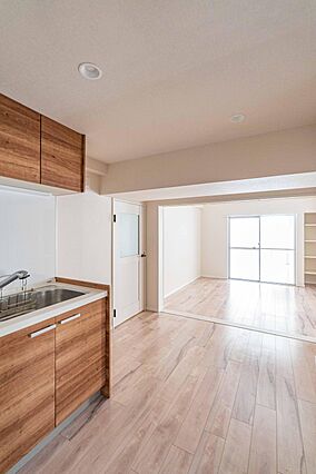 リビング/ダイ...