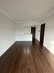 ロイヤルガーデンはりまや町 2LDKのリビング/ダイニング