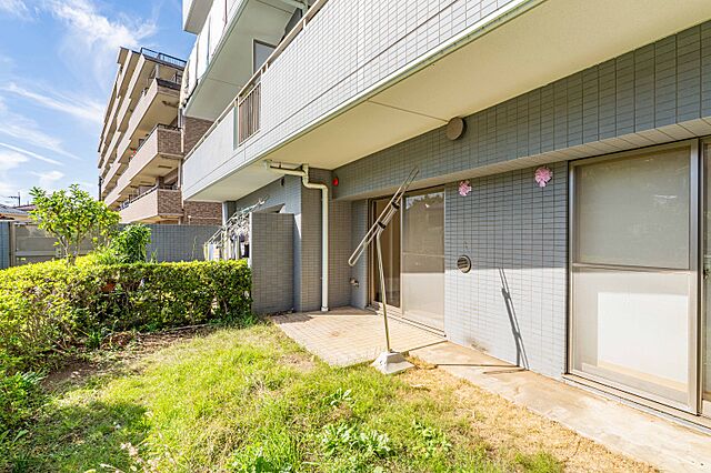 バルコニー ベルジェ南平 1階/-