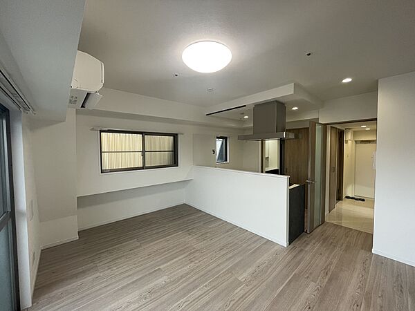 リビング/ダイニングを拡大表示