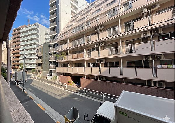 バルコニーを拡大表示