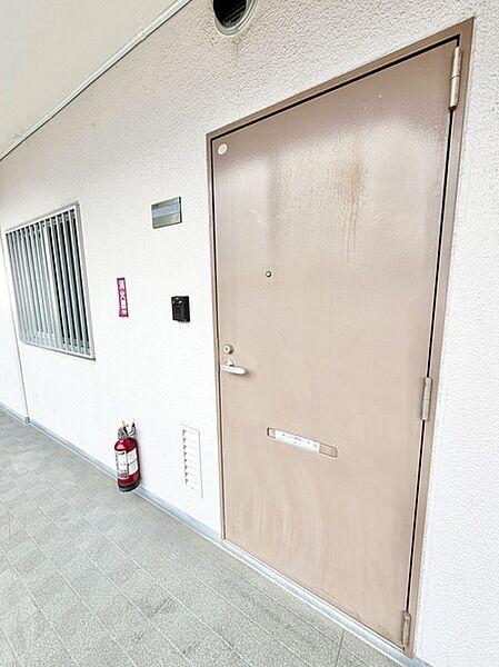 玄関を拡大表示