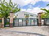周辺：さいたま市立仲本小学校（900m）