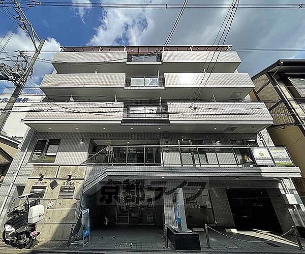 京都府京都市中京区高倉通六角上る丸屋町(賃貸マンション2K・4階・31.68㎡)の写真 その1