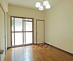 京都市営烏丸線 今出川駅 徒歩10分の賃貸マンション 1階2LDKのリビング/ダイニング