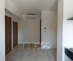 JR山陰本線 二条駅 徒歩10分の賃貸マンション 4階3LDKのリビング/ダイニング