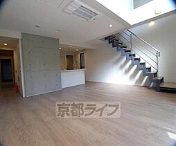 京都市営烏丸線 烏丸御池駅 徒歩4分の賃貸マンション 1階3LDKのリビング/ダイニング