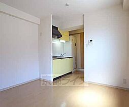 京都地下鉄東西線 西大路御池駅 徒歩4分の賃貸マンション 5階1DKのリビング/ダイニング