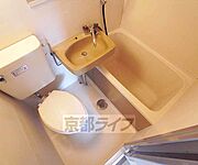 清潔感のあるユニットバスです
