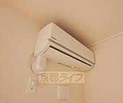 エアコン1基付きです。