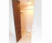 ウォークインクローゼットで収納楽々・
