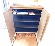 高さのかれるシューズボックス