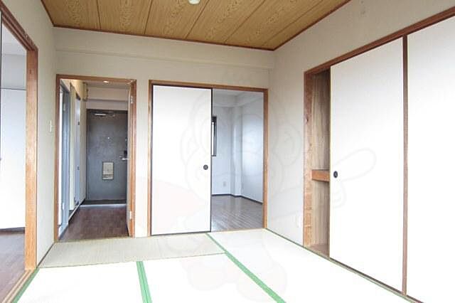 寝室