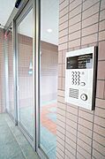 オートロック付きエントランス。