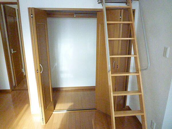 apartment 秋田県南秋田郡五城目町上樋口字屋岸
上樋口の賃貸情報を見る
物件地図