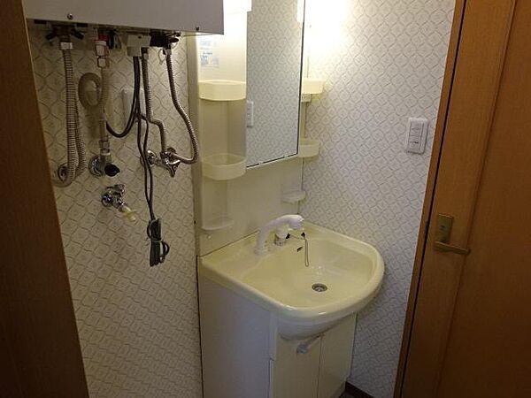 apartment 秋田県南秋田郡五城目町上樋口字屋岸
上樋口の賃貸情報を見る
物件地図