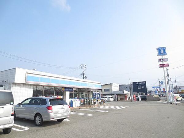 画像20:ローソン秋田仁井田本町店(190m)