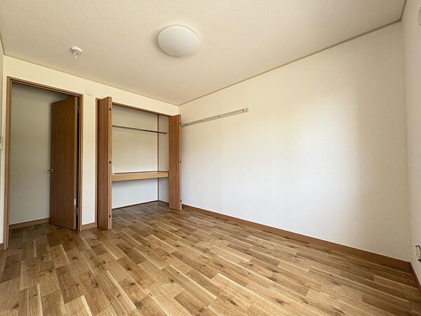 apartment 秋田県秋田市山王７丁目9番35号　秋田住宅流通センタ‐本社ビル1階