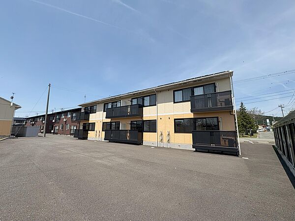 apartment 秋田県秋田市山王７丁目9番35号　秋田住宅流通センタ‐本社ビル1階