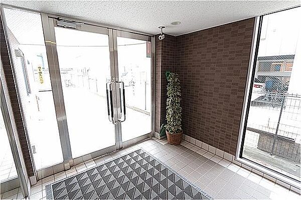 apartment 秋田県秋田市山王７丁目9番35号　秋田住宅流通センタ‐本社ビル1階