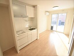 グランデュア山王 102 1階1LDKのリビング/ダイニング