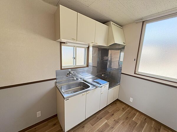apartment 秋田県秋田市山王７丁目9番35号　秋田住宅流通センタ‐本社ビル1階