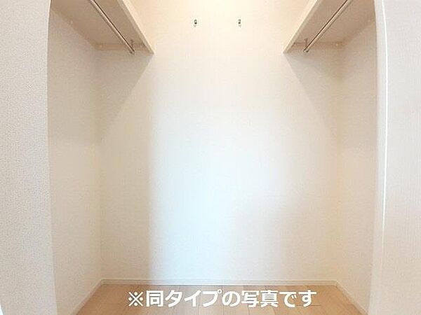 apartment 秋田県秋田市山王７丁目9番35号　秋田住宅流通センタ‐本社ビル1階