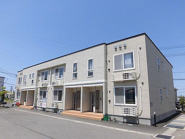 apartment 秋田県秋田市山王７丁目9番35号　秋田住宅流通センタ‐本社ビル1階