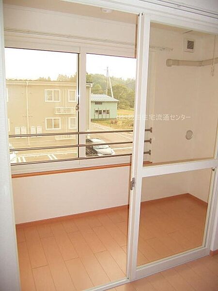 apartment 秋田県秋田市山王７丁目9番35号　秋田住宅流通センタ‐本社ビル1階
