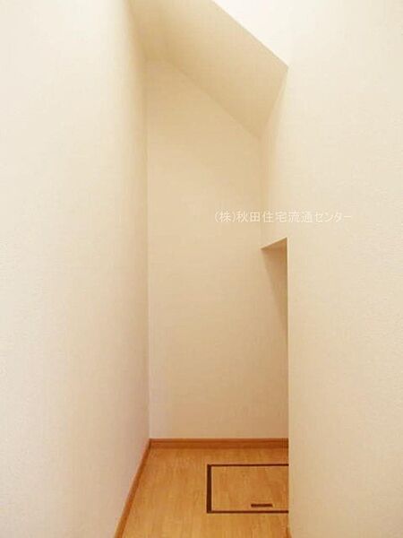 apartment 秋田県秋田市山王７丁目9番35号　秋田住宅流通センタ‐本社ビル1階