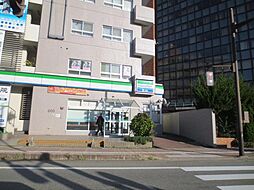 ファミリーマート土手長町通り店(250m)