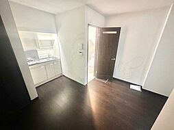 シェスム正雀 1階ワンルームのリビング/ダイニング