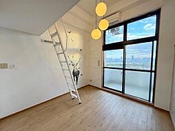 Five Two 8階1Kのリビング/ダイニング